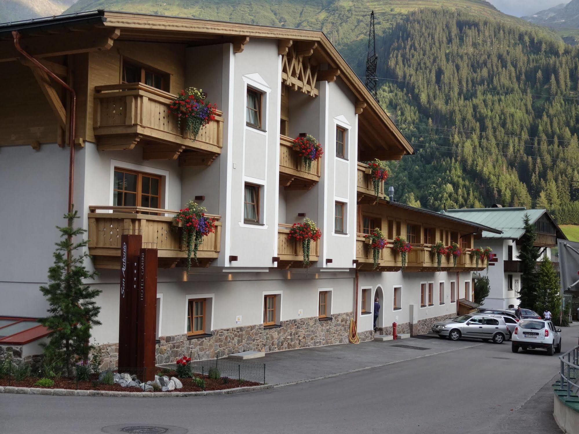 Apart Hotel San Antonio Sankt Anton am Arlberg Exterior photo